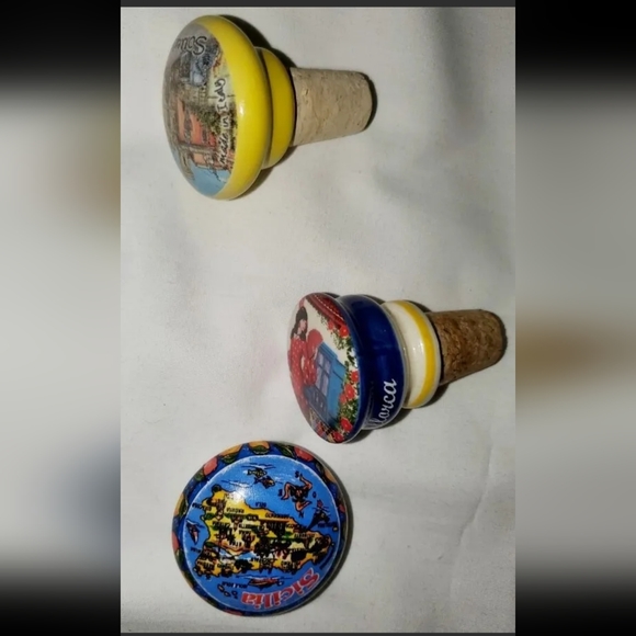 :* 6 Wine Glass Charms 3 scenic Italy porcelain Wine bottle corks & wine butler - Picture 9 of 12